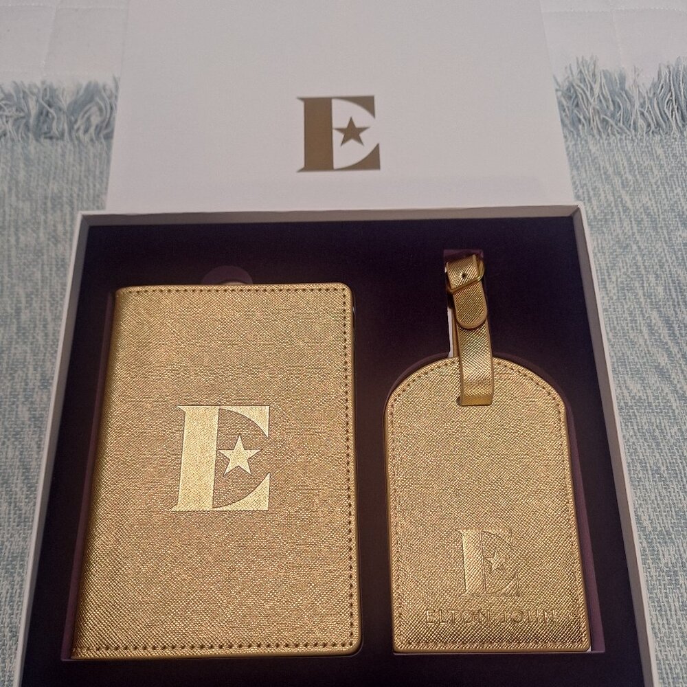 New in Box Elton John Passport Holder & Luggage Tag Farewell Tour VIP item